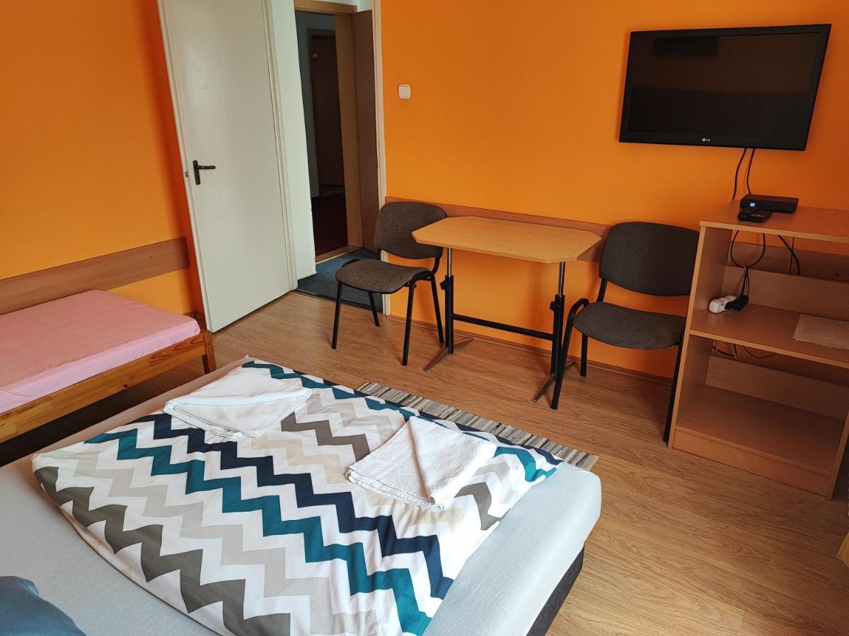 Hotel Beke Sziget Komló Exterior foto