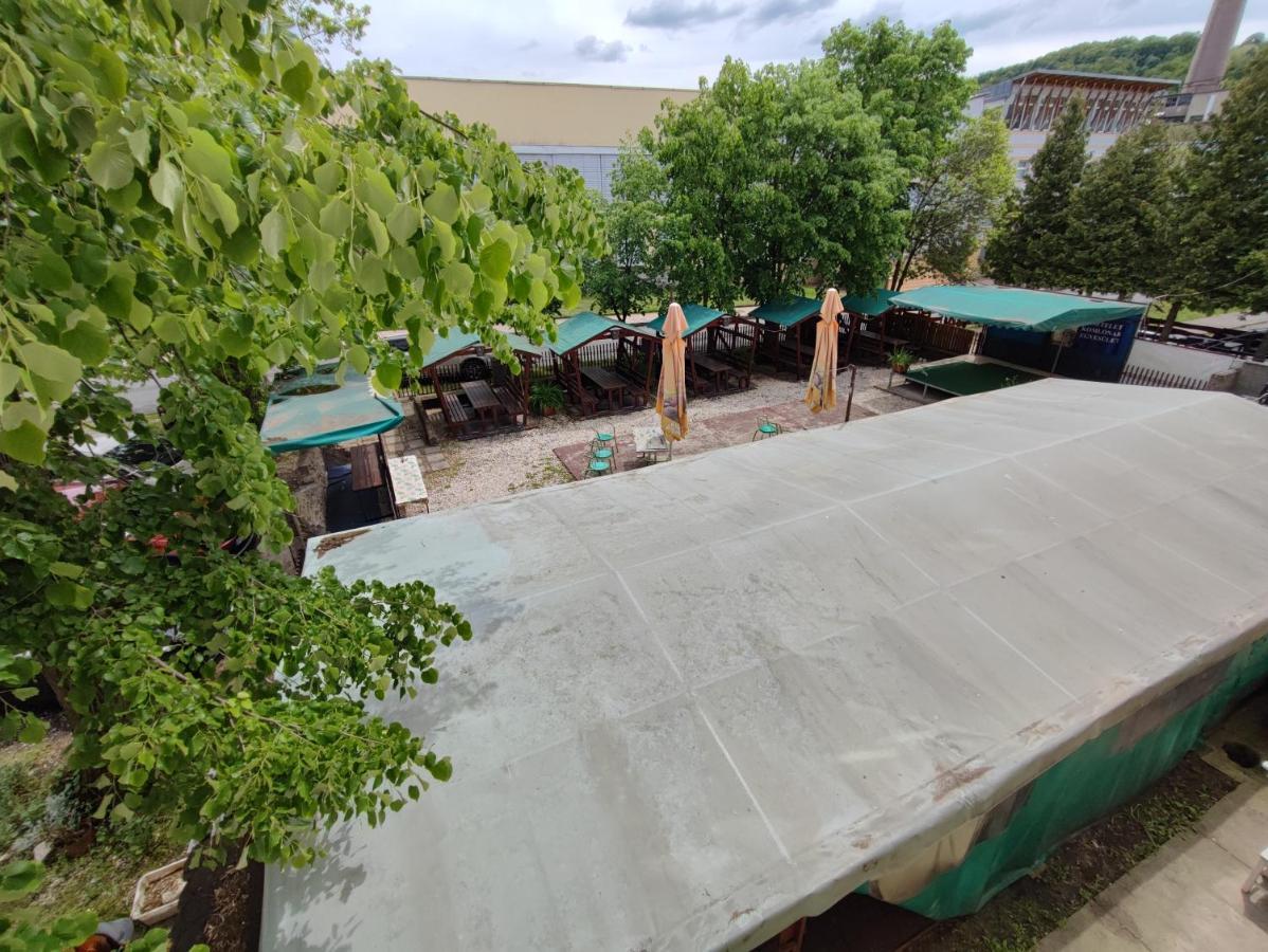 Hotel Beke Sziget Komló Exterior foto