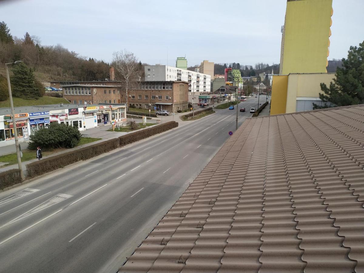 Hotel Beke Sziget Komló Exterior foto